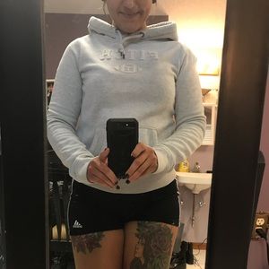 🌺ABERCOMBIE HOODIE LIGHT GREY 🌺